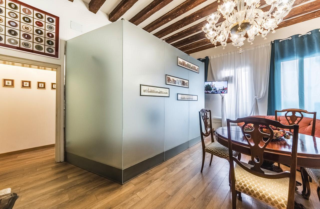 ヴェネツィアCasa Degli Angeli, Free Wi-Fi Near San Marcoアパートメント エクステリア 写真